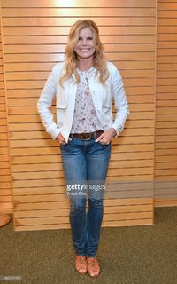 Mariel Hemingway feet photo thumbnail