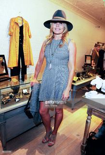 Mariel Hemingway feet photo thumbnail