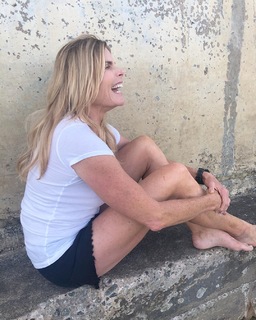 Mariel Hemingway feet photo thumbnail
