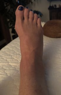 Mariel Hemingway feet photo 7