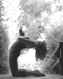 Mariel Hemingway feet photo 2