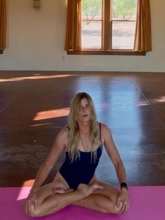 Mariel Hemingway feet photo 8