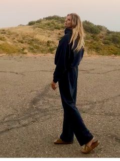 Mariel Hemingway feet photo 7