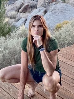 Mariel Hemingway feet photo 3