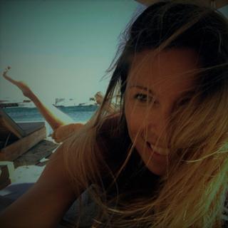 Marietta Hrousala feet photo 12