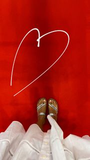Marietta Hrousala feet photo 4