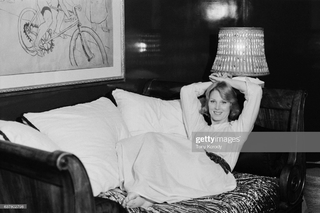 Mariette Hartley feet photo 14
