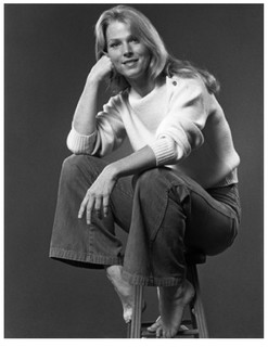 Mariette Hartley feet photo 5
