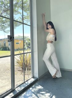 Marika Kôno feet photo 6