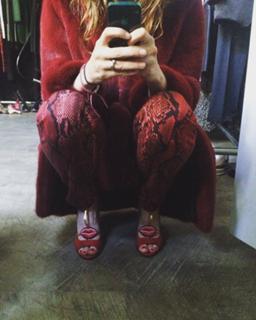 Marika Soposká feet photo 5