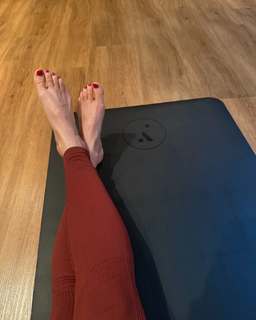 Marika Soposká feet photo 9