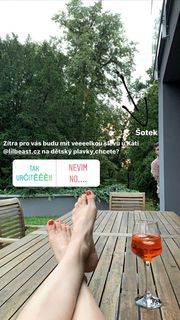 Marika Soposká feet photo 3