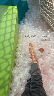 Marika Soposká feet photo 16