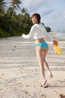 Mariko Shinoda feet photo 10