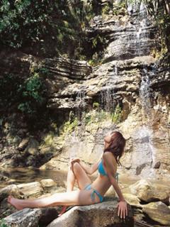 Mariko Shinoda feet photo 5