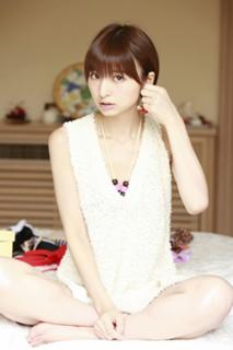 Mariko Shinoda feet photo 15