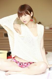 Mariko Shinoda feet photo 14