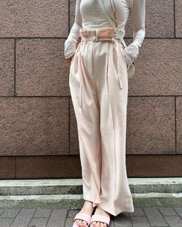 Mariko Shinoda feet photo 4