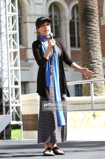 Marilu Henner feet photo thumbnail