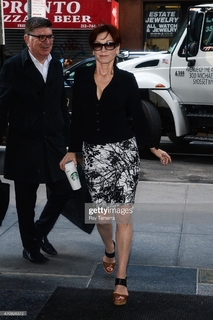 Marilu Henner feet photo thumbnail