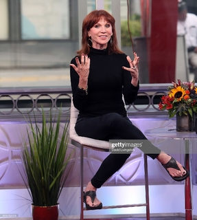 Marilu Henner feet photo thumbnail