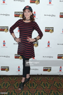 Marilu Henner feet photo thumbnail