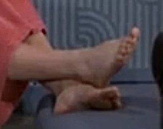 Marilu Henner feet photo thumbnail