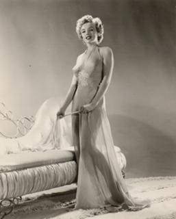 Marilyn Monroe feet photo thumbnail
