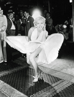 Marilyn Monroe feet photo thumbnail