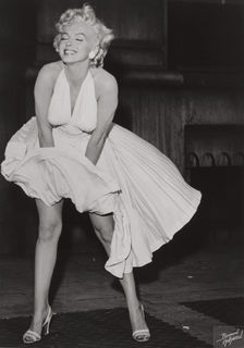 Marilyn Monroe feet photo thumbnail
