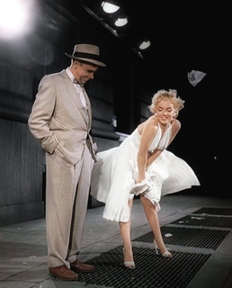 Marilyn Monroe feet photo thumbnail