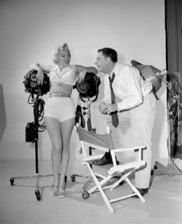 Marilyn Monroe feet photo thumbnail