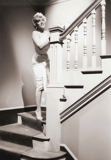Marilyn Monroe feet photo thumbnail
