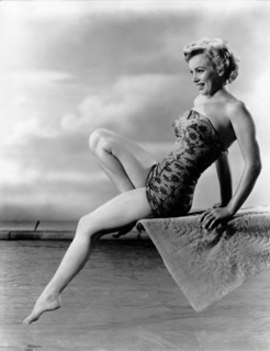 Marilyn Monroe feet photo thumbnail