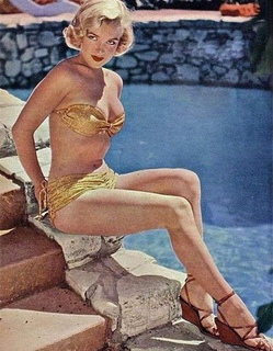 Marilyn Monroe feet photo thumbnail