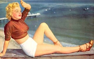 Marilyn Monroe feet photo thumbnail