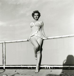 Marilyn Monroe feet photo thumbnail