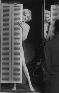 Marilyn Monroe feet photo thumbnail