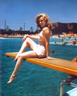 Marilyn Monroe feet photo thumbnail