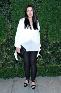 Marina Abramovic feet photo 2