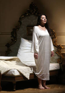 Marina Abramovic feet photo 10