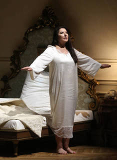 Marina Abramovic feet photo 9