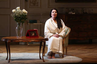 Marina Abramovic feet photo 5