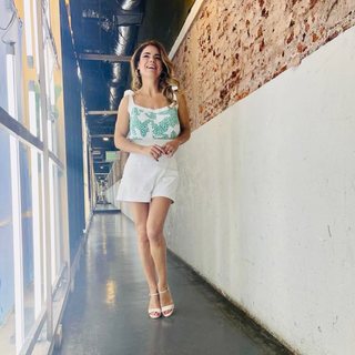 Marina Calabró feet photo 3
