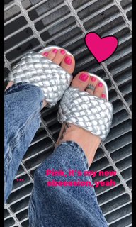 Marina Graziani feet photo 1