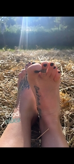 Marina Graziani feet photo 9