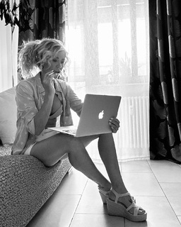 Marina Graziani feet photo 6