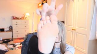 Marina Joyce feet photo 14
