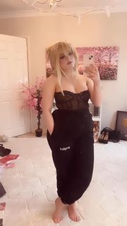 Marina Joyce feet photo 1