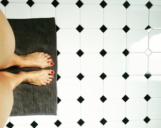 Marina La Rosa feet photo thumbnail